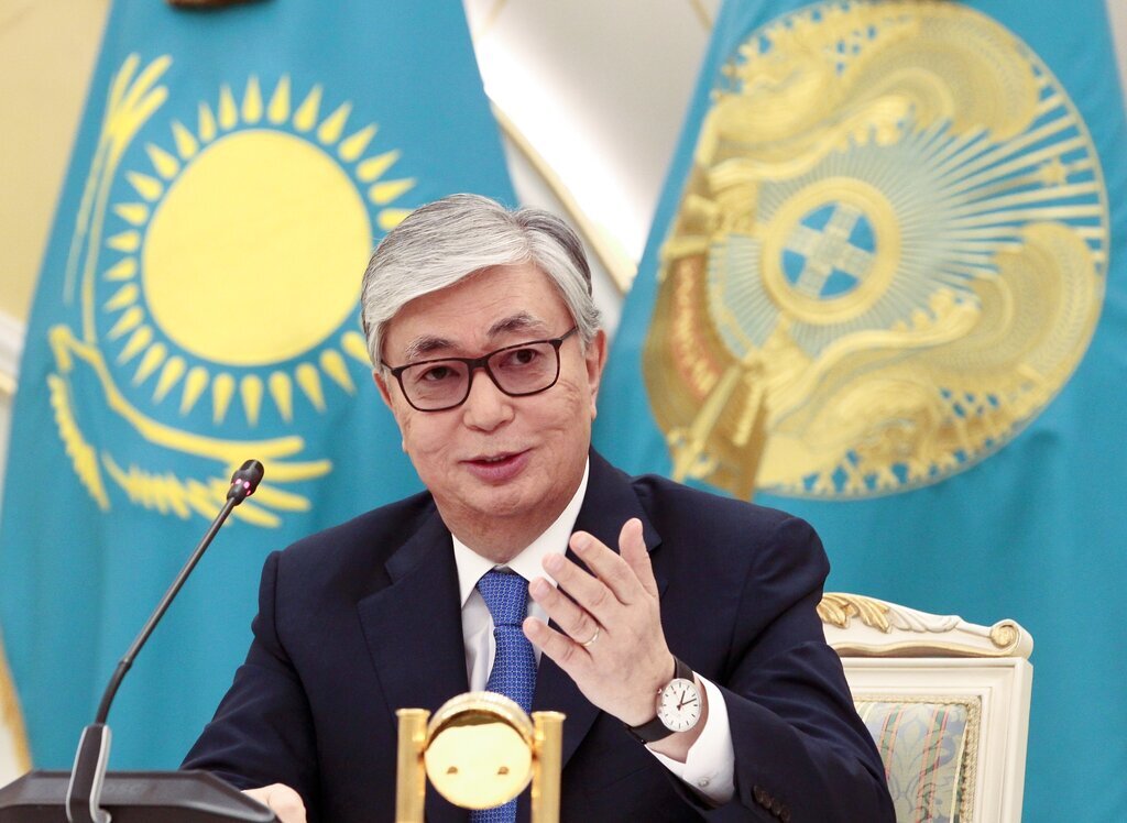 توكايف يدعو لحظر تقلد أقارب رئيس الدولة مناصب سياسية في كازاخستان