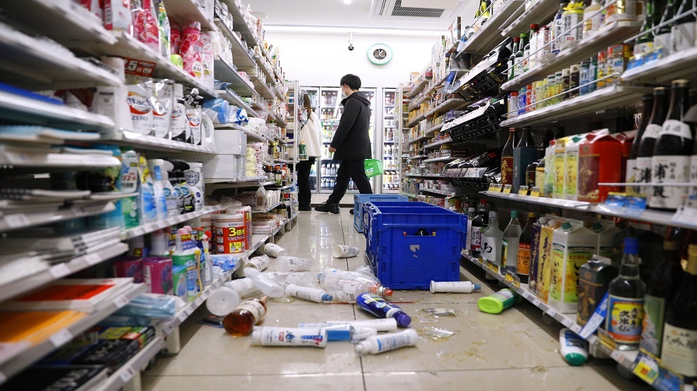 زلزال اليابان.. مصرع 3 أشخاص على الأقل وإصابة العشرات
