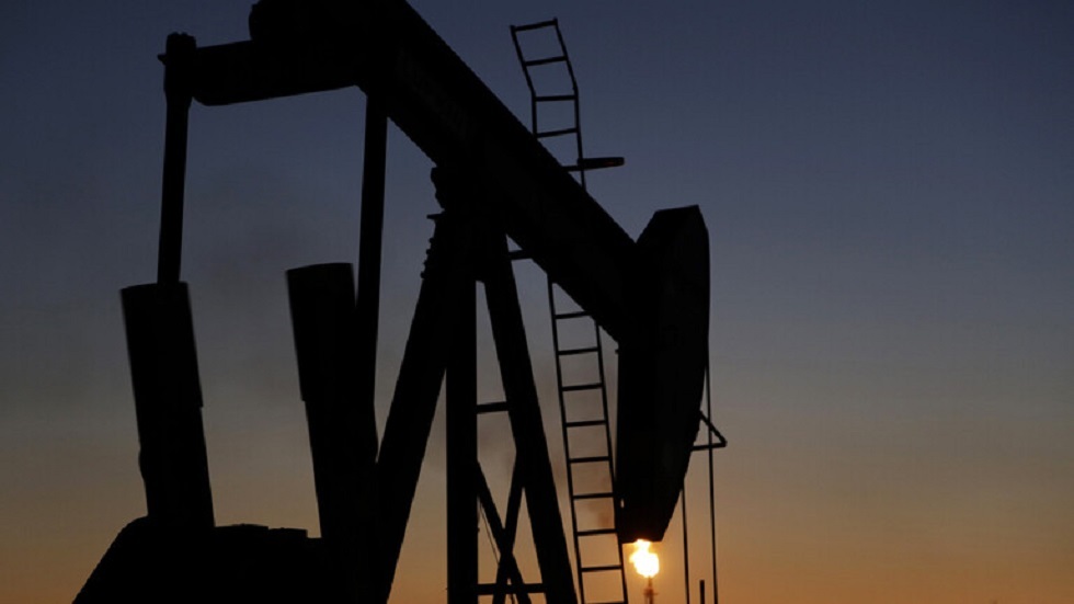وسائل إعلام:  فرض عقوبات على النفط الروسي قد يعرض اقتصاد الاتحاد الأوروبي للخطر