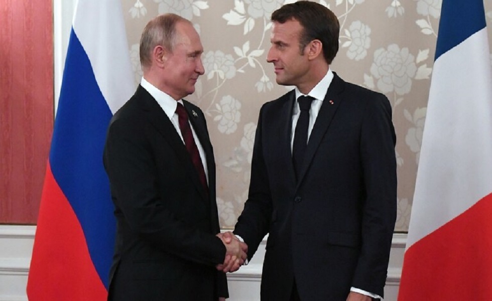 الكرملين: بوتين يحدد خلال اتصال مع نظيره الفرنسي شروط روسيا الأساسية للاتفاق المحتمل مع أوكرانيا