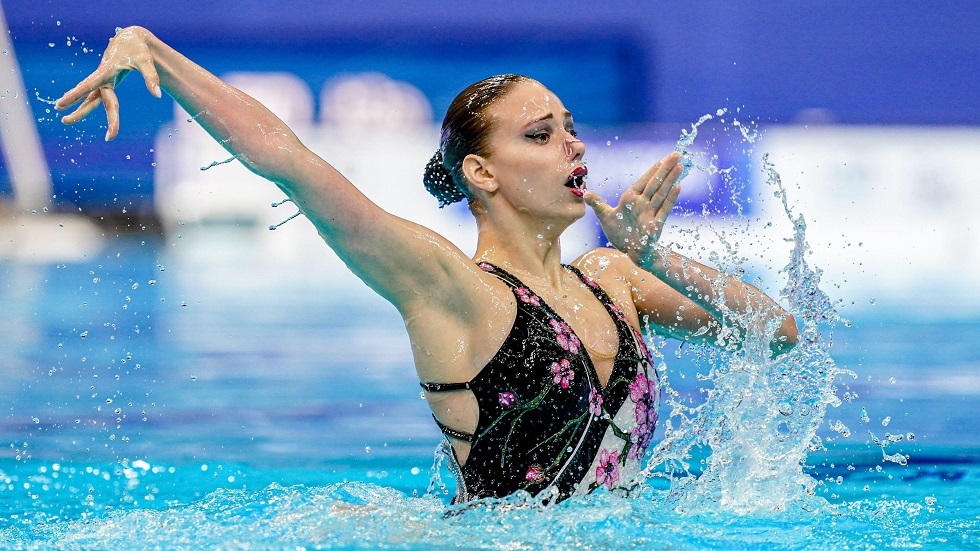 الروسية سوبوتينا تفوز بذهبيتين في المرحلة الأولى من بطولة العالم للسباحة المتزامنة