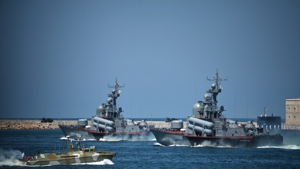 سلاح البحرية الروسي يحصل على سفن وغواصات جديدة هذا العام