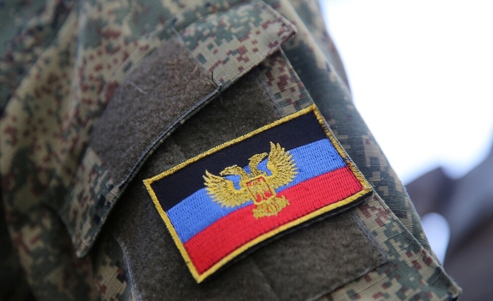 استسلام 7 جنود أوكرانيين لقوات دونيتسك