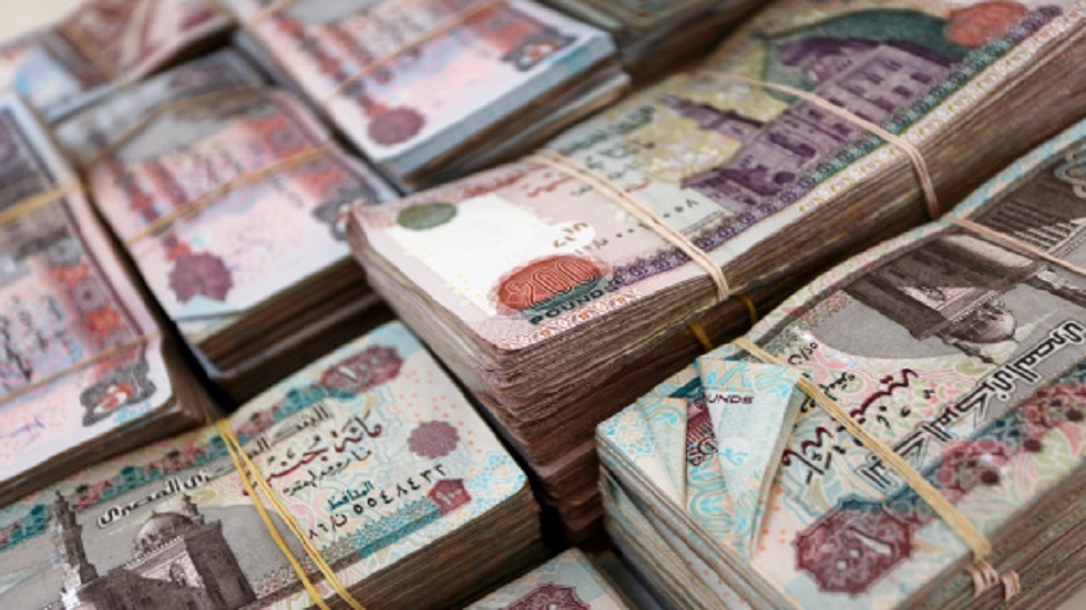 هل ستنتهي رحلة صعود الدولار في مصر ويبدأ منحنى الهبوط؟.. خبير اقتصادي يجيب