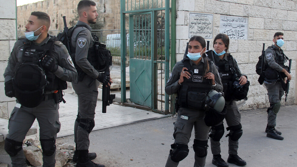 عقب هجمات نفذها مقاومون فلسطينيون.. تأهب للقوات الإسرائيلية وتعزيزات عسكرية تحسبا لاندلاع مواجهات