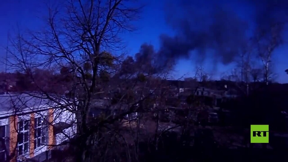 شاهد عمليات إجلاء سكان مدينة إيزيوم الأوكرانية من قبل الجيش الروسي