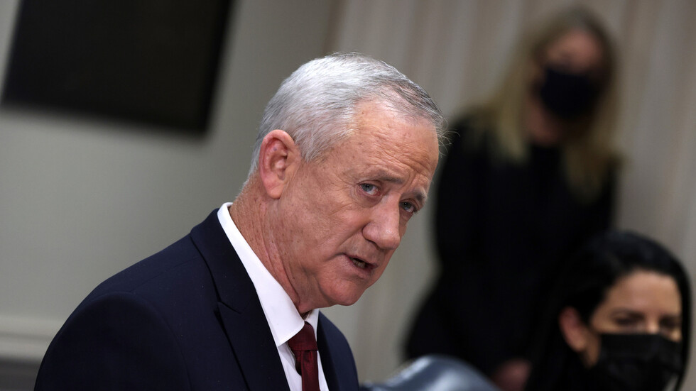 غانتس: لا إمكانية لتطبيق خطوات تحسين جودة الحياة بالضفة الغربية وغزة في ظل التدهور الأمني