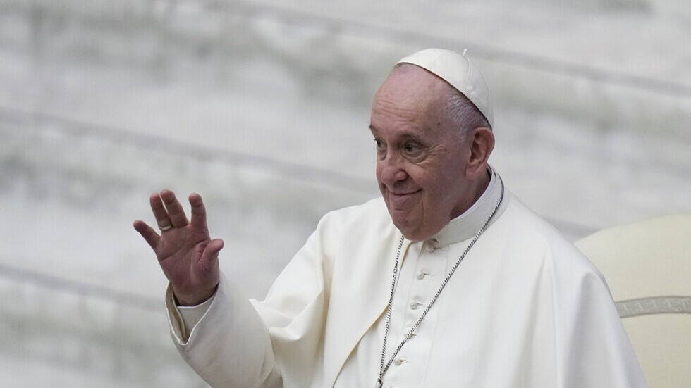 البابا فرنسيس: يمكن أن ألتقي مع البطريرك كيريل في الشرق الأوسط