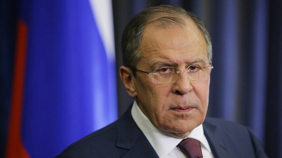 لافروف: الحملة لتشويه صورة روسيا في بوتشا شبيهة بحملات "الخوذ البيض" في سوريا