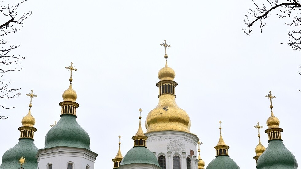 المخابرات الأوكرانية تراهن على تقسيم الكنيسة الأرثوذكسية في البلاد