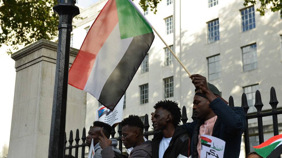 السودان.. إعلان اليوم عطلة رسمية تزامنا مع الدعوات للخروج في تظاهرات