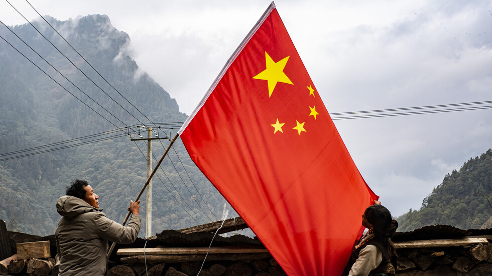 بكين تدعو واشنطن لرفع العقوبات المفروضة على روسيا