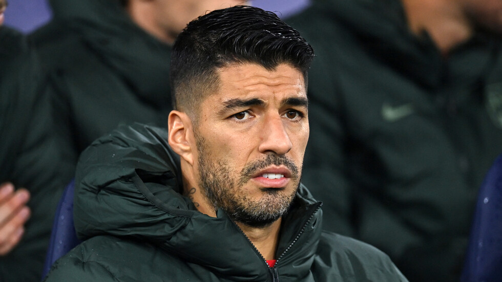 شاهد ماذا فعل سواريز في نفق ملعب الاتحاد