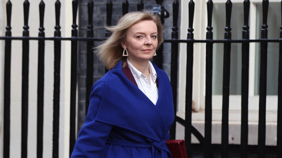 وزيرة الخارجية البريطانية: القانون التأسيسي لروسيا والناتو "ميت"