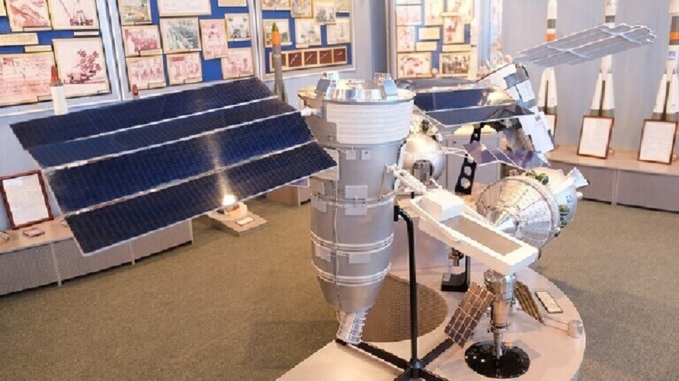 روسيا تطور أقمارا صناعية جديدة لمراقبة طقس الأرض