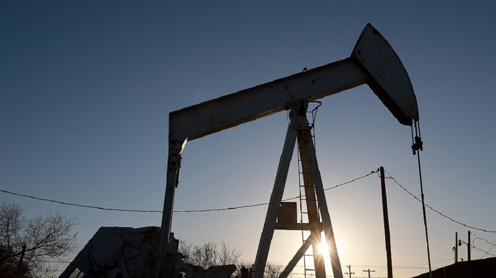 وكالة الطاقة الدولية تعلن عن أكبر عملية ضخ  للنفط من احتياطي الطوارئ