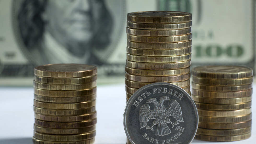 المركزي الروسي يعلن عن قرار مفاجئ للأسواق