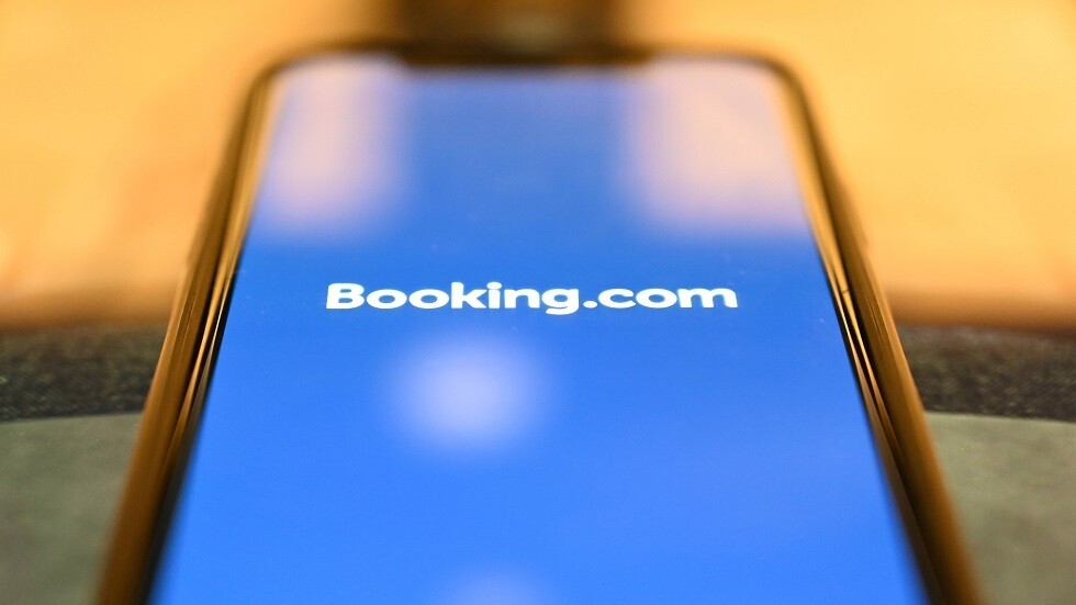 موقع Booking.com  الشهير يدفع غرامة مالية كبيرة لروسيا