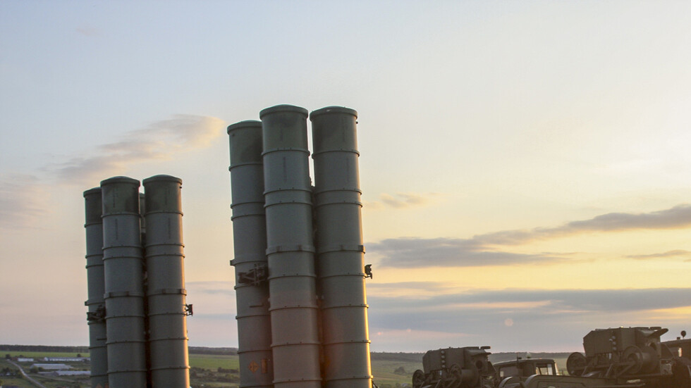 المعارضة السلوفاكية: تسليم أوكرانيا "إس-300" جنون تام