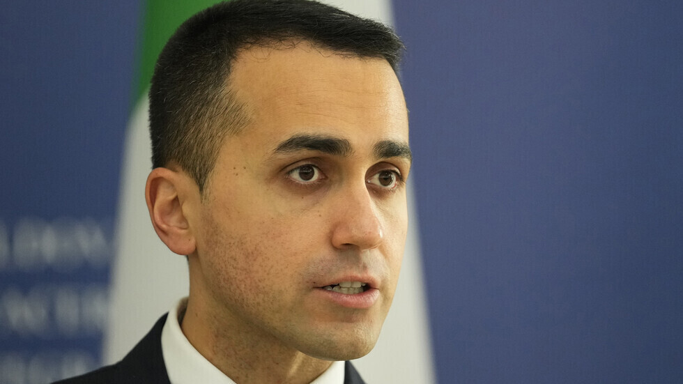 روما: نخوض حربا عالمية ليست عسكرية لكننا لن ندعم أي تدخل للناتو في أوكرانيا