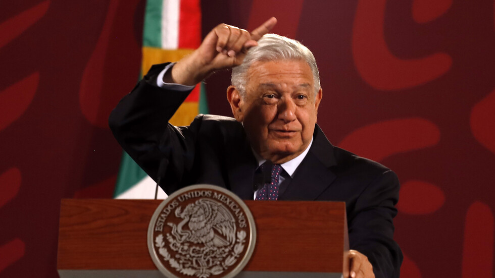 الرئيس المكسيكي يدعو إلى حل سلمي للأزمة الأوكرانية