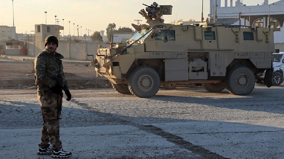 "سبوتنيك": "قوات سوريا الديمقراطية" تحاصر مدينة القامشلي بأوامر من الجيش الأمريكي