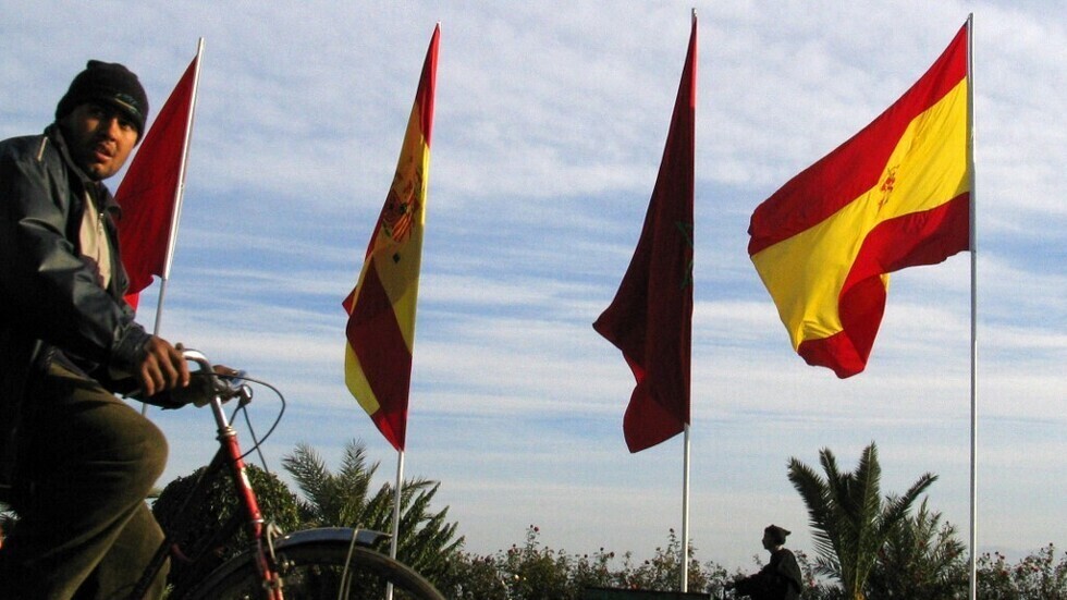 صحيفة: آلاف "الحراقة" المغاربة سيعودون إلى بلادهم من إسبانيا بعد اتفاق جديد مع مدريد