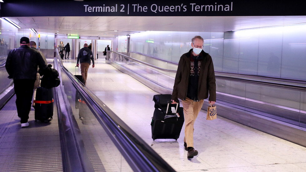 مطار هيثرو يسجل أكثر الشهور ازدحاما منذ بدء وباء كورونا