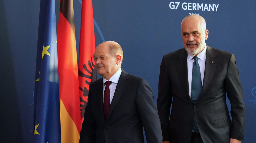 شولتس يدعو لتسريع مسار انضمام دول غرب البلقان للاتحاد الأوروبي