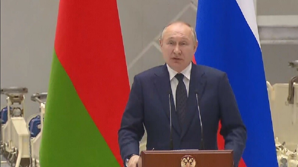 بوتين: لوكاشينكو سلمني الوثائق المتعلقة بالاستفزاز في مدينة بوتشا