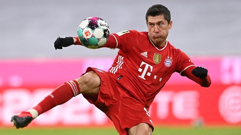 أوليفر كان منزعج من تكهنات تخلي بايرن عن ليفاندوفسكي: "لسنا مجانين"