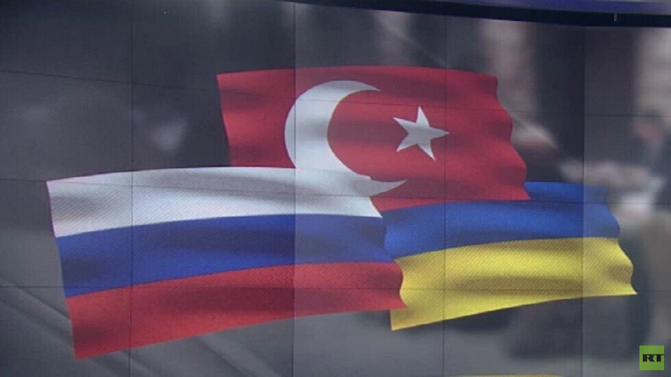 أنقرة: اتصالاتنا دائمة مع موسكو وكييف