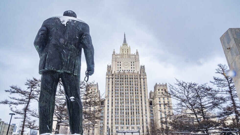 روسيا تطرد دبلوماسيا تشيكيا كبيرا