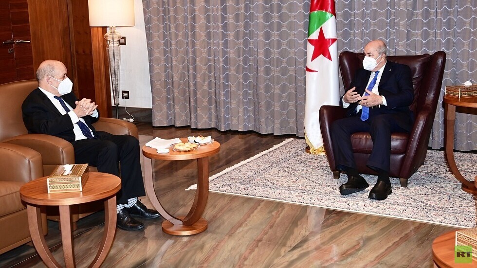 الرئيس الجزائري يستقبل وزير الخارجية الفرنسي (صور + فيديو)