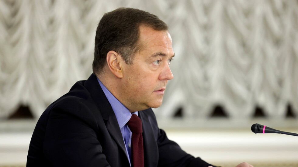 ميدفيديف: مسألة عضوية السويد وفنلندا في الناتو كانت ستبرز حتى من دون أحداث أوكرانيا