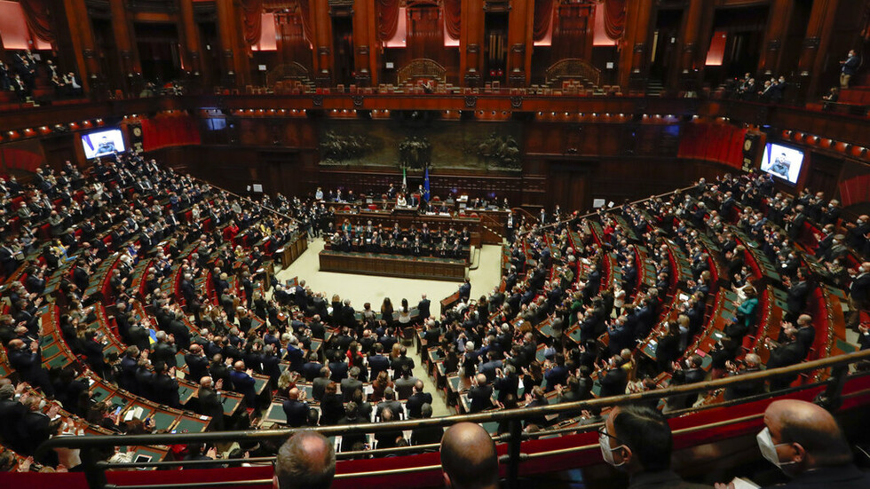 إيطاليا تدرس إرسال أسلحة إضافية إلى أوكرانيا