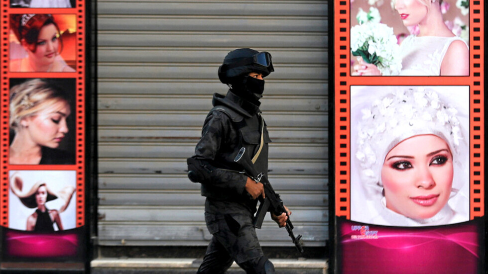 مصر.. سرقة أشهر وأغلى محلات الذهب في البلاد والأمن يتحرك