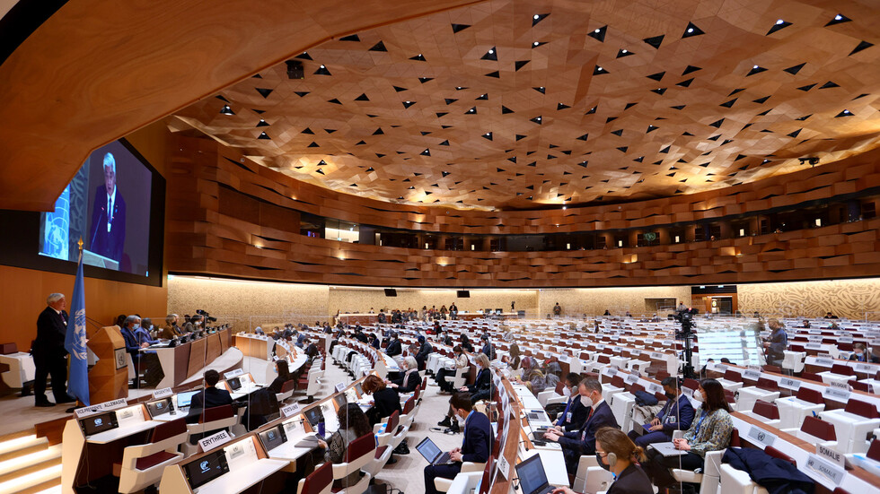 روسيا: احتفظنا بوضع المراقب في مجلس حقوق الإنسان الأممي