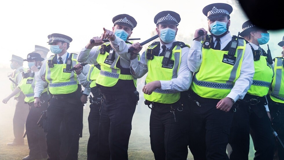 إعلام: الشرطة البريطانية تتخذ إجراءات جديدة تتعلق بمثليي الجنس