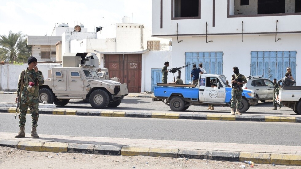 قيادة مجلس النواب اليمني تصل عدن رفقة عدد من الوزراء