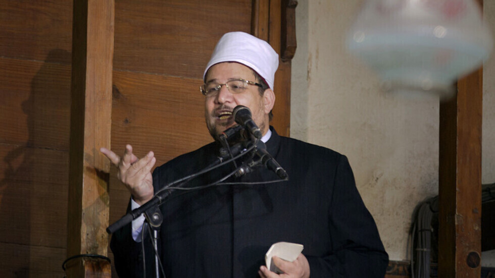 وزير الأوقاف المصري يعلن ضوابط صلاة عيد الفطر