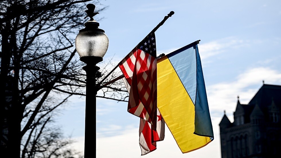 واشنطن: عدم وجود تمثيل دبلوماسي لنا في كييف يعرقل التشاور لإنهاء الأزمة