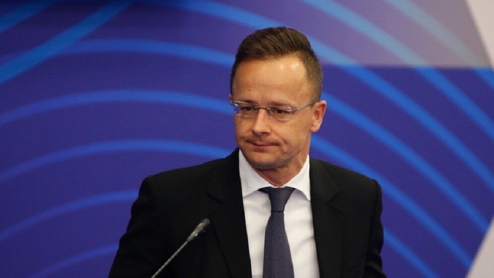 هنغاريا ترفض فرض عقوبات على النفط والغاز الروسيين