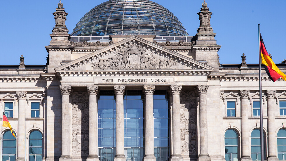 الجيش الألماني يعارض تزويد أوكرانيا بأسلحة ثقيلة ويؤكد حاجته إليها