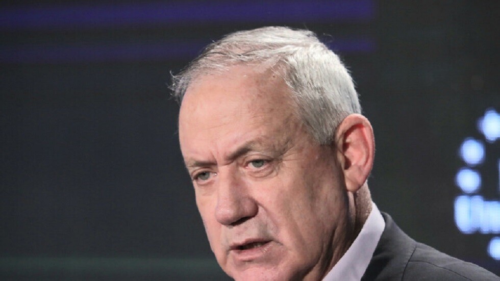 غانتس يبحث مع نظيره الأوكراني تقديم مساعدات لكييف