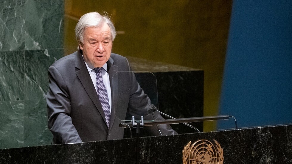 غوتيريش يطلب في رسالتين إلى بوتين وزيلينسكي استقباله