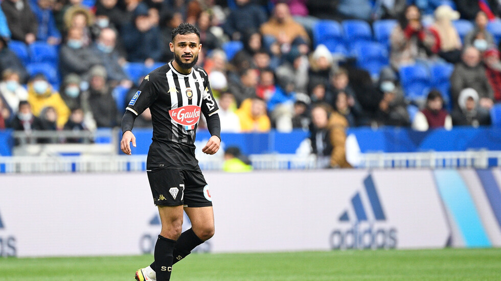 إصابة قوية للدولي المغربي بوفال