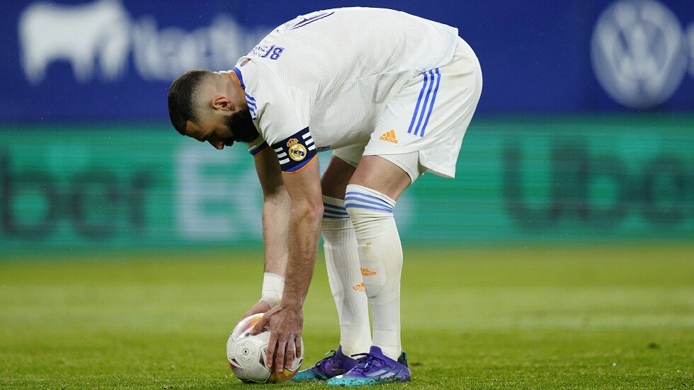 أول تعليق لكريم بنزيما بعد إهداره ركلتي جزاء أمام أوساسونا في "الليغا" (فيديو)