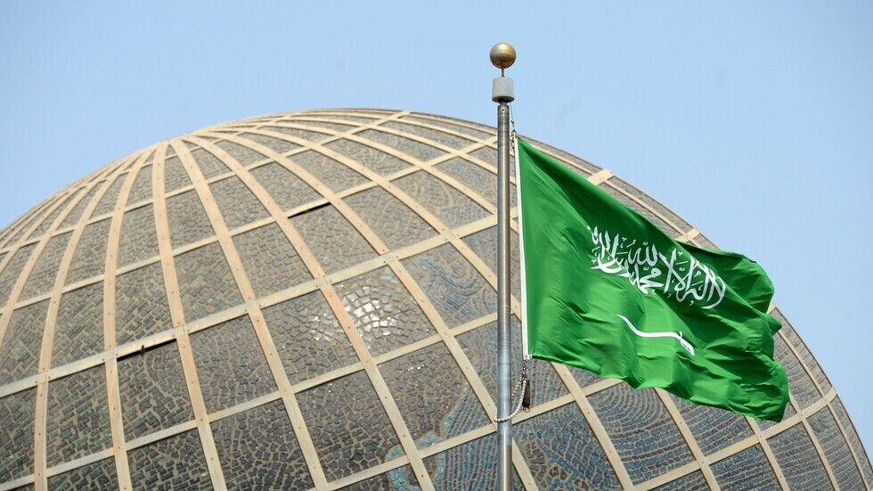 السعودية تدين وتستنكر التفجيرات التي استهدفت مدرسة ومركزا تعليميا غرب كابل