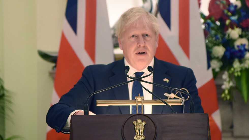 جنرال بولندي: بوريس جونسون فضح سرا عسكريا